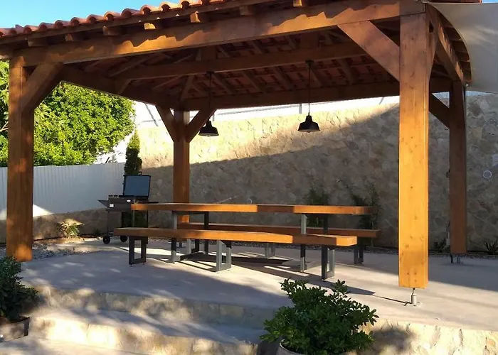 펜션 Find Your Space Casa No Campo - - Albufeira - Piscina Privada - Aquecida A Pedido 파데르네